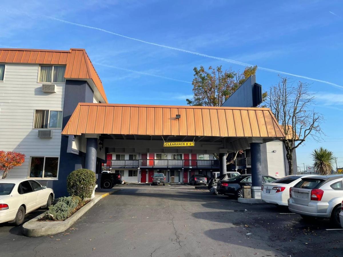 Portland Inn Hotel 2*