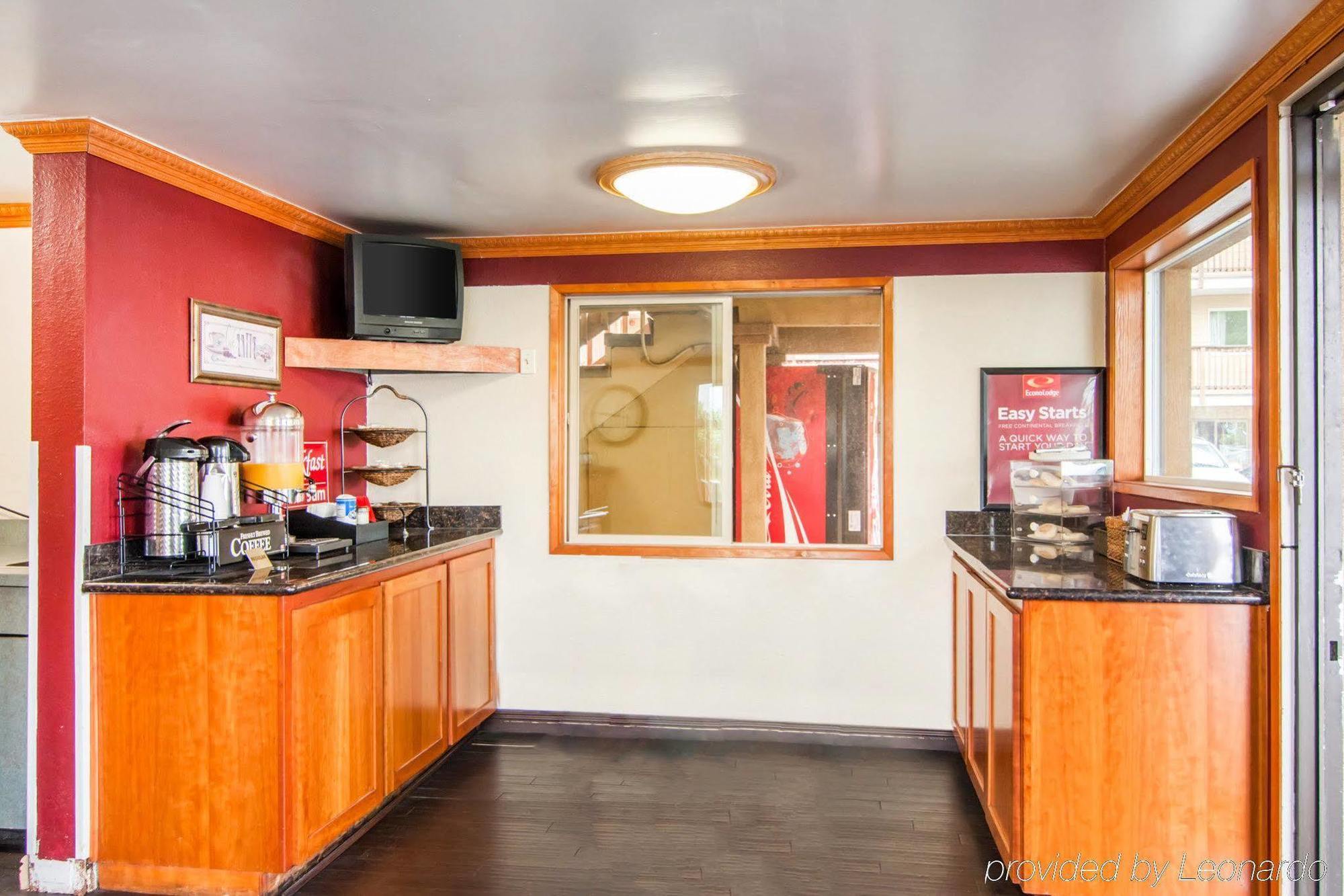 Portland Inn Hotel 2*