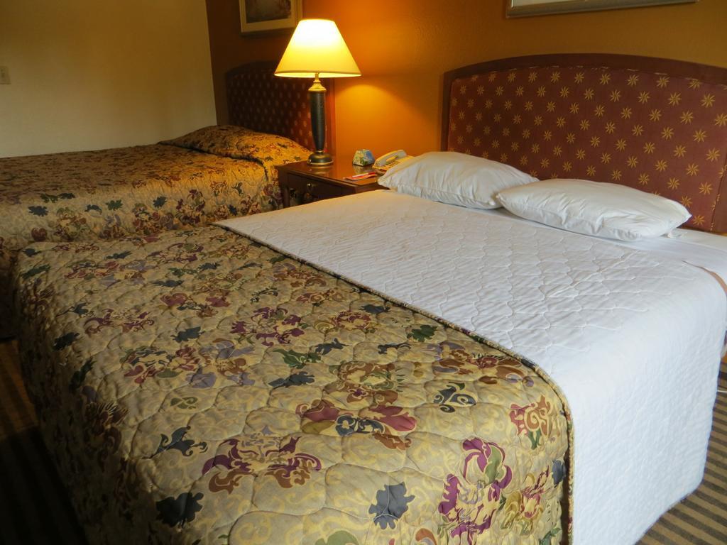 Portland Inn Hotel
